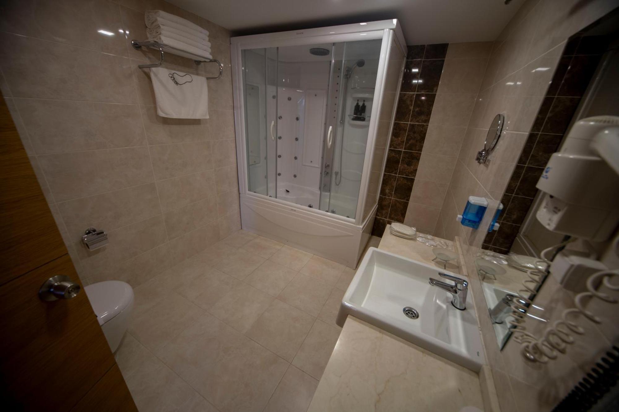 Grand Itimat Hotel Denizli  Bagian luar foto