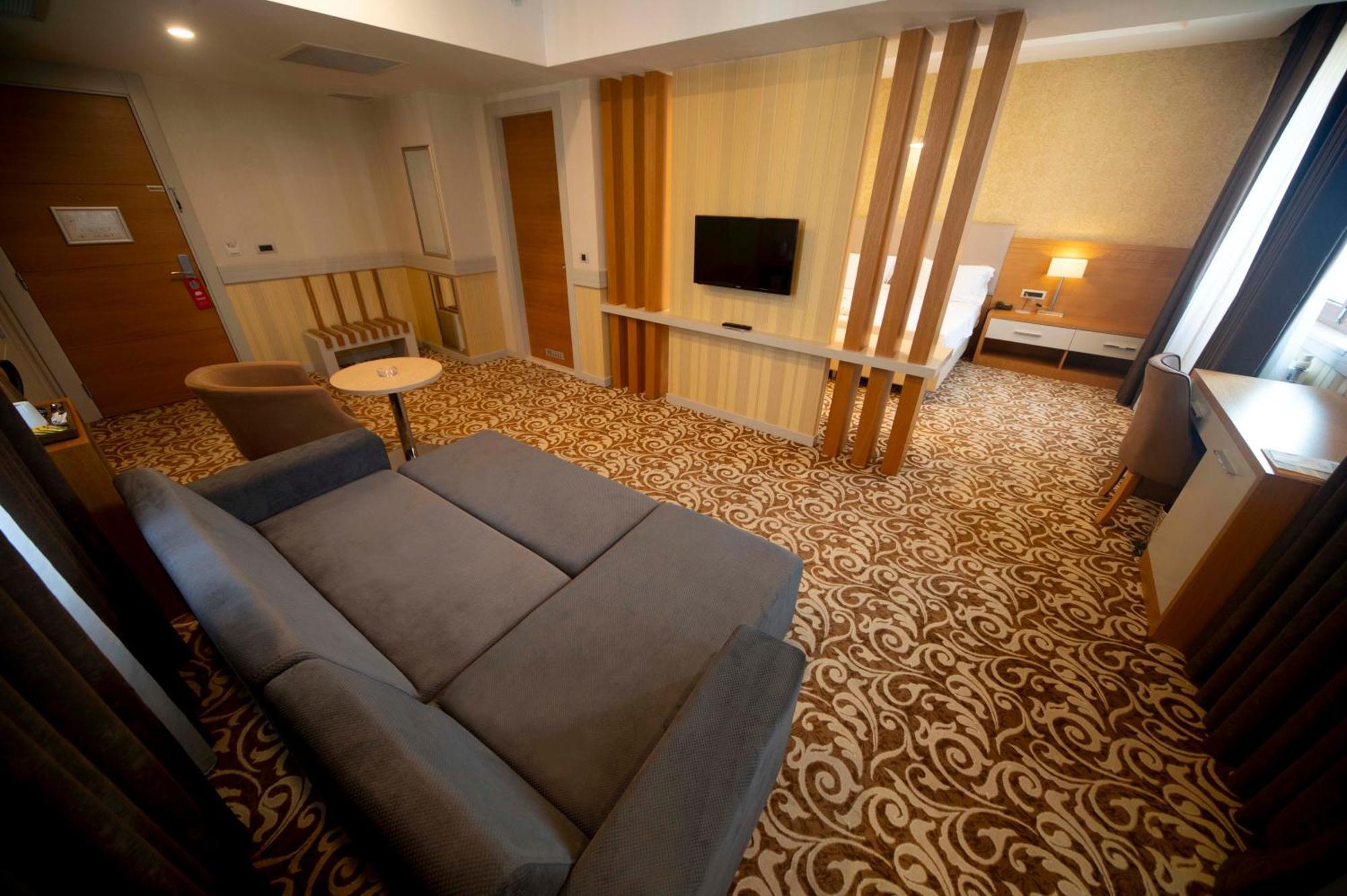 Grand Itimat Hotel Denizli  Bagian luar foto